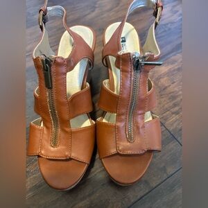 White Mountain Dharma Brown Front Zip Wedge Heels 4" Women 10